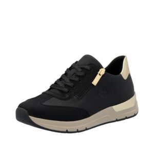 Rieker sneakers til dame i sort med udtagelig sål og snørebånd samt funktionel lynlås